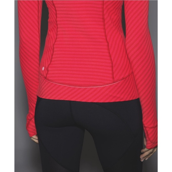 Lululemon Think Fast Pullover in Stripe Deepest Cranberry Size 8 - Picture 4 of 12